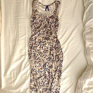 Seraphine, size 8, floral knee length dress